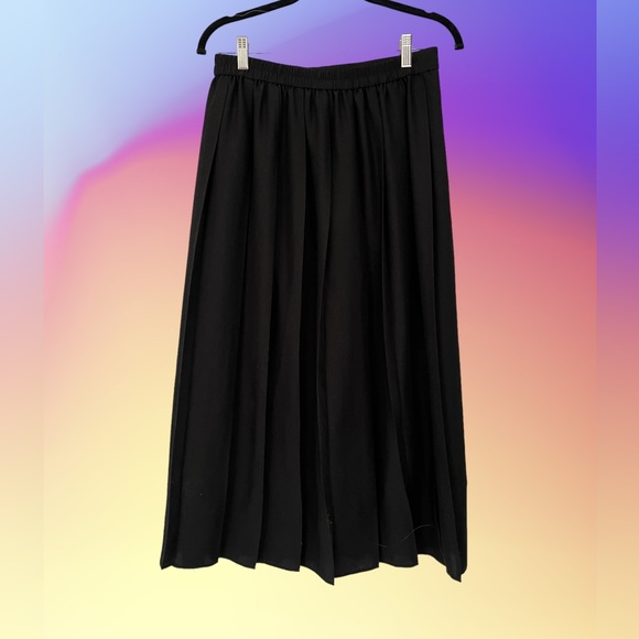 Uniqlo Skirts Uniqlo Black Midi Skirt Classic Professional Work